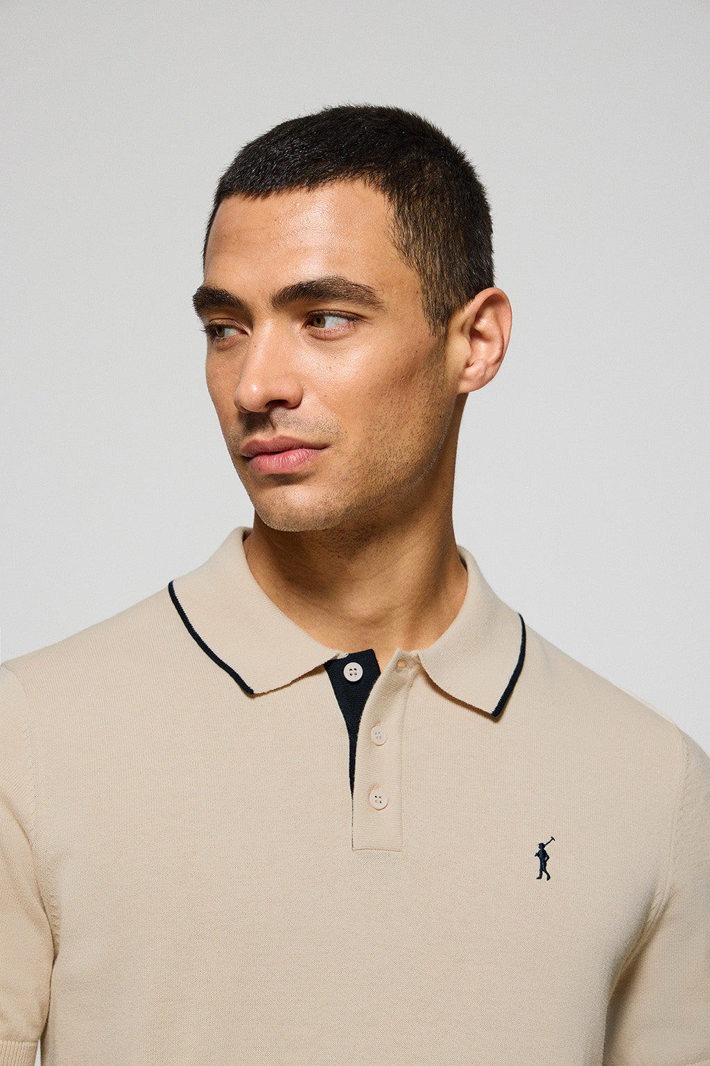 Polo beige met knopen