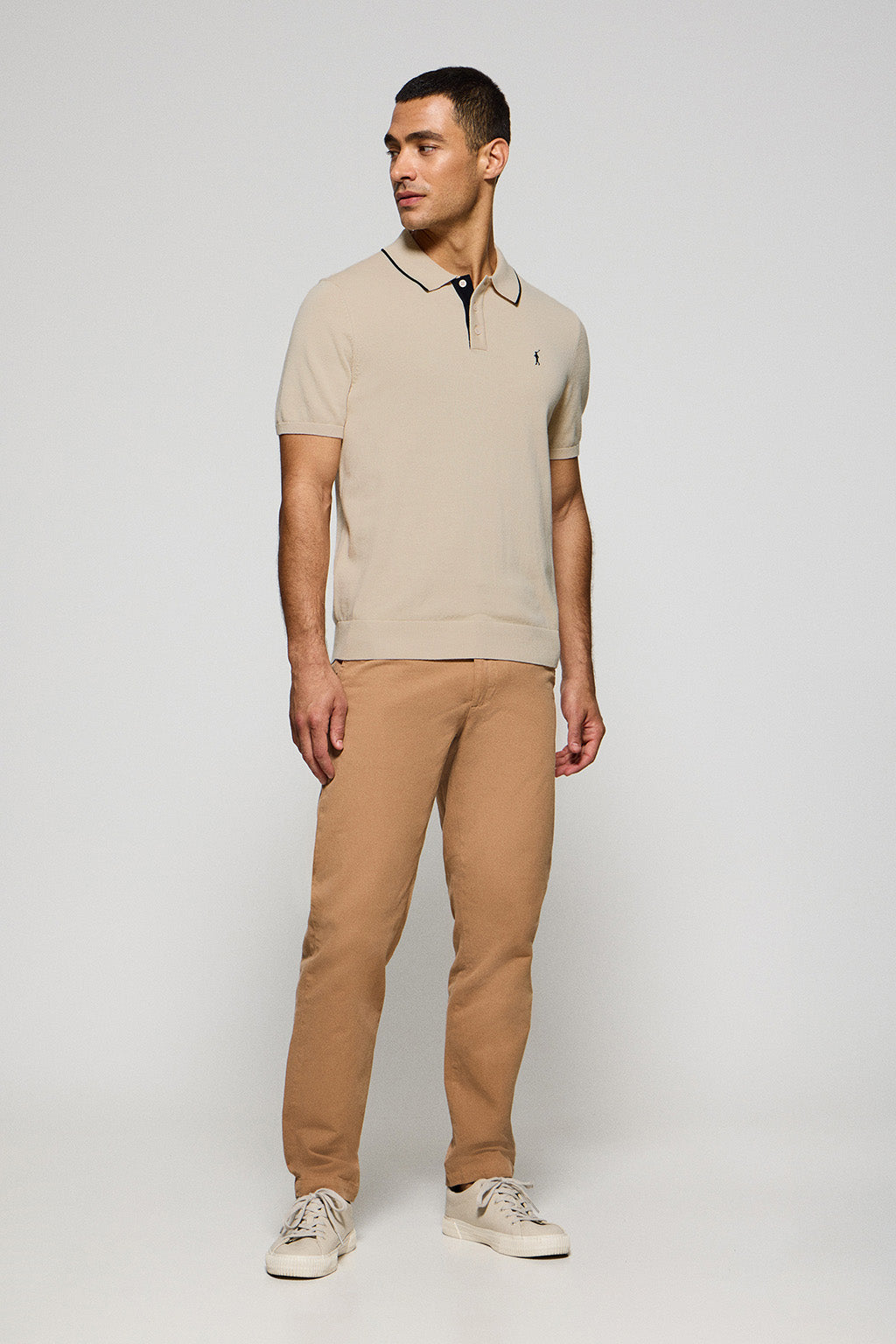 Polo beige met knopen