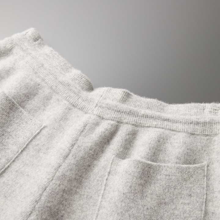 100% Cashmere Hose
