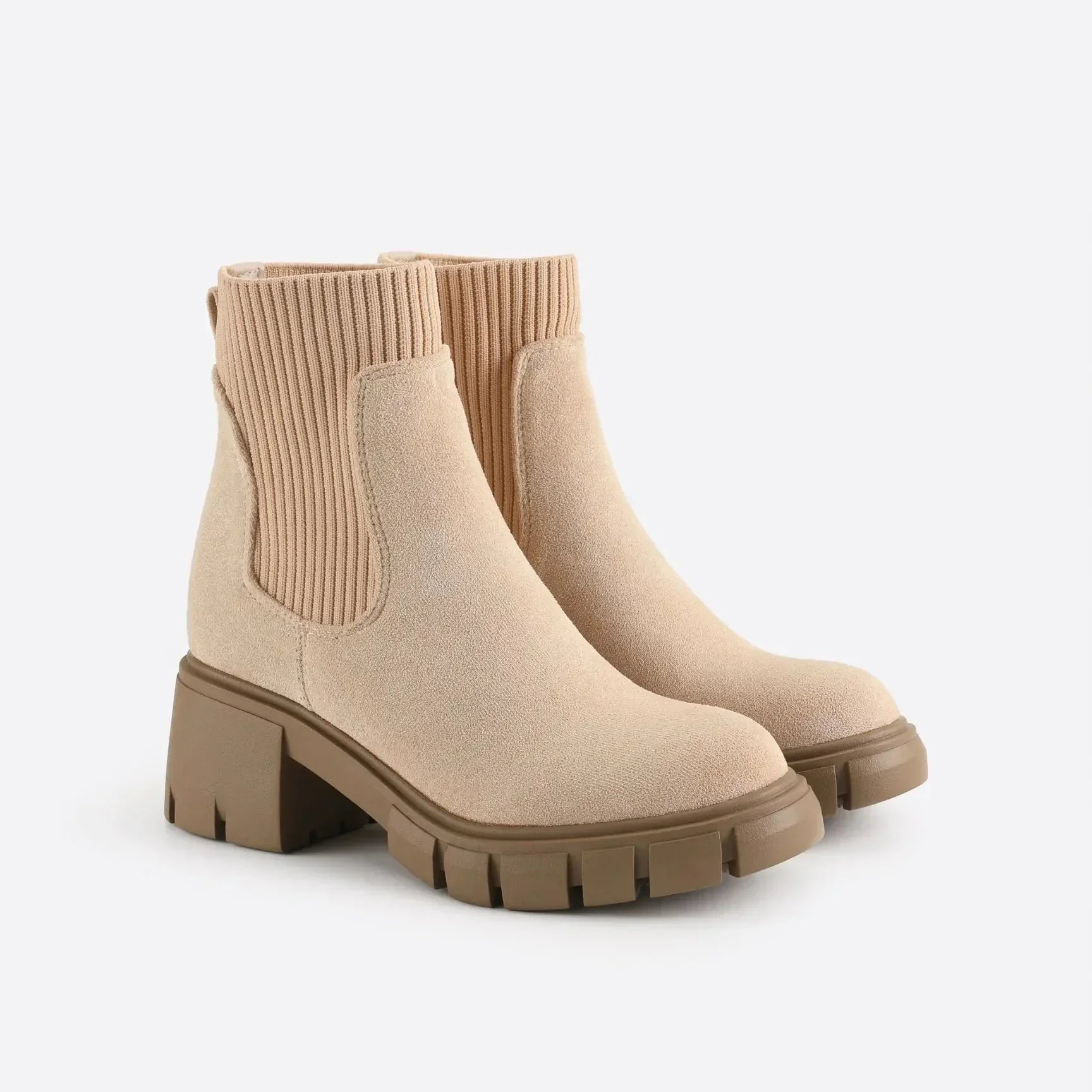 - Chelsea Boots